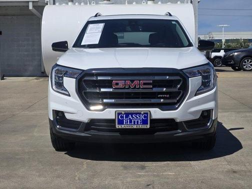 2022 GMC Terrain AT4