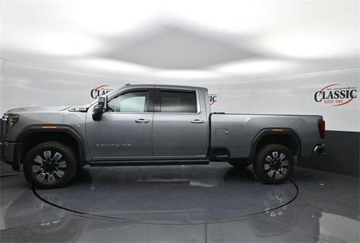 2025 GMC Sierra 3500 Denali