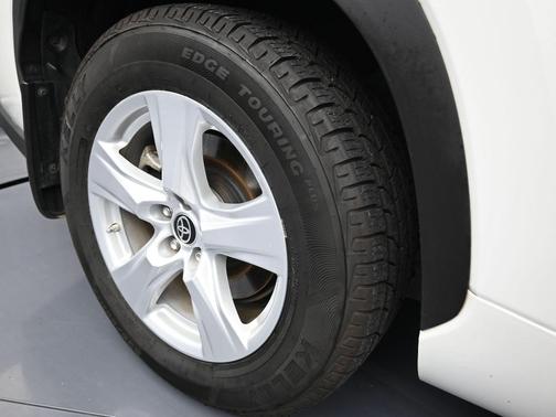 2023 Toyota Highlander Hybrid LE