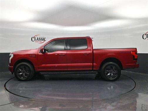 2022 Ford F-150 Lightning LARIAT