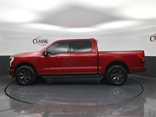 2022 Ford F-150 Lightning LARIAT