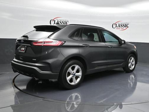 2020 Ford Edge SE