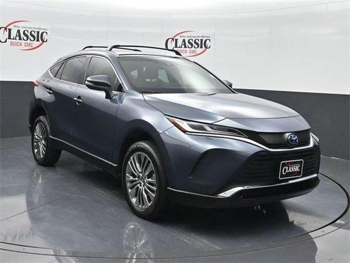 2022 Toyota Venza XLE