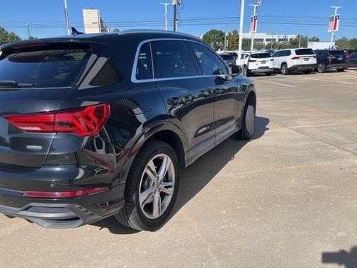 2020 Audi Q3 45 S line Premium