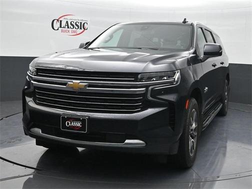 2022 Chevrolet Suburban LT