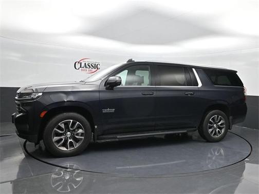 2022 Chevrolet Suburban LT