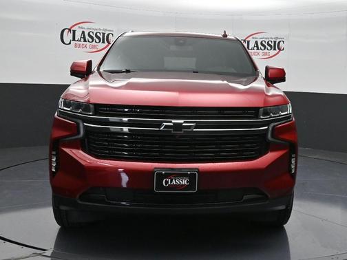 2022 Chevrolet Suburban RST
