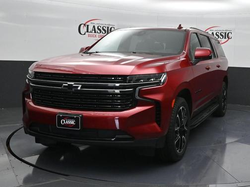 2022 Chevrolet Suburban RST