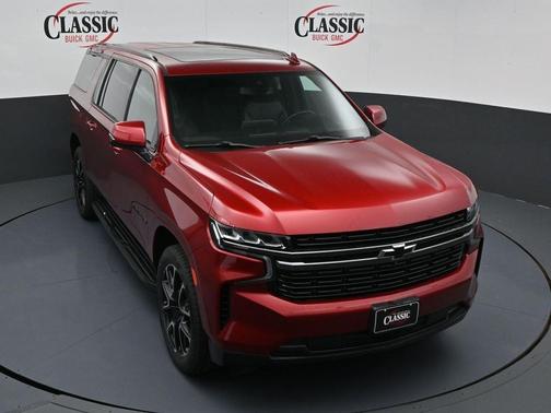2022 Chevrolet Suburban RST