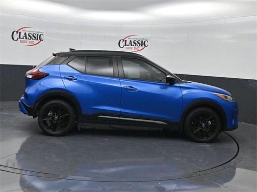 2024 Nissan Kicks SR