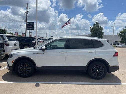 2024 Volkswagen Tiguan 2.0T SE