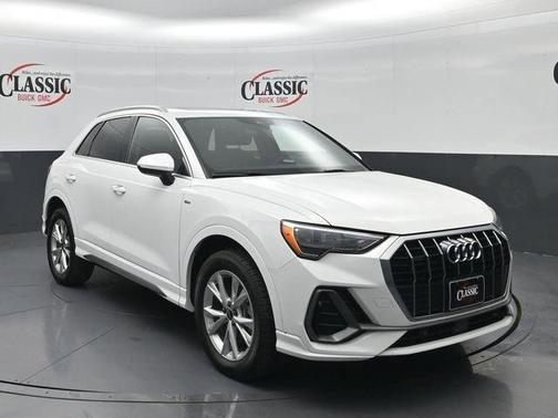 2021 Audi Q3 45 S line Premium