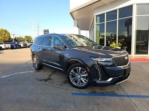 2025 Cadillac XT6 Premium Luxury FWD