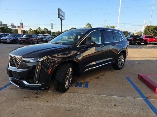 2025 Cadillac XT6 Premium Luxury FWD