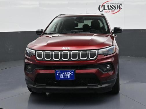 2022 Jeep Compass Latitude Lux