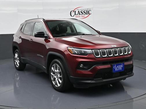 2022 Jeep Compass Latitude Lux