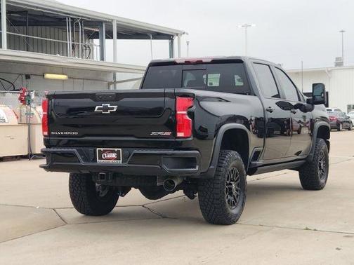 Black 2026 Chevrolet Silverado 2500 ZR2