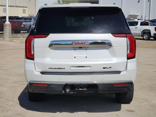 2023 GMC Yukon XL SLT
