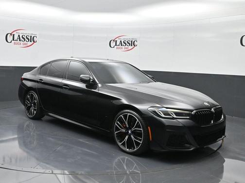 2021 BMW 530 i