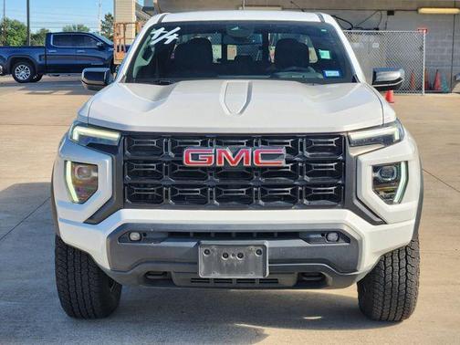 Summit White 2023 GMC Canyon Elevation