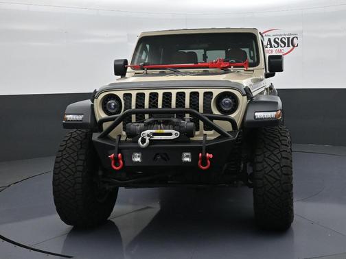 2020 Jeep Gladiator Sport