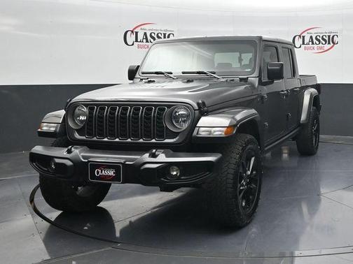 2025 Jeep Gladiator Sport
