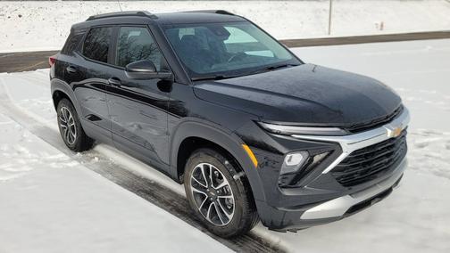 Mosaic Black Metallic 2024 Chevrolet Trailblazer LT
