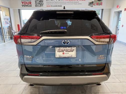 2024 Toyota RAV4 Hybrid XSE