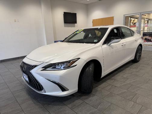 2023 Lexus ES 350 