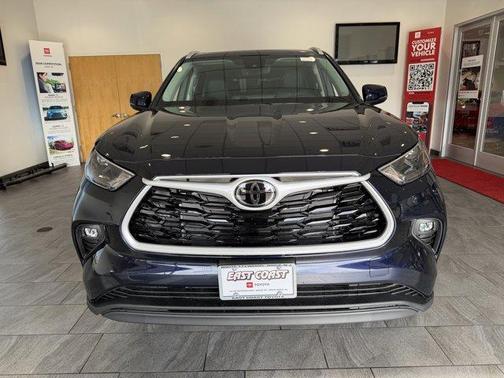 2025 Toyota Highlander XLE