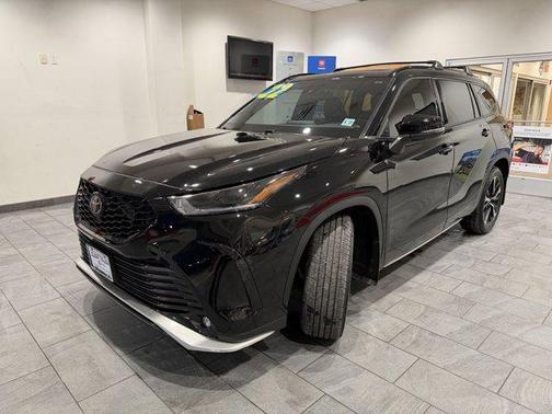 2022 Toyota Highlander XSE