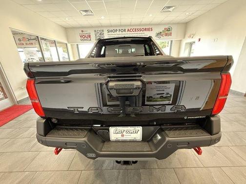 2025 Toyota Tacoma Hybrid Trailhunter