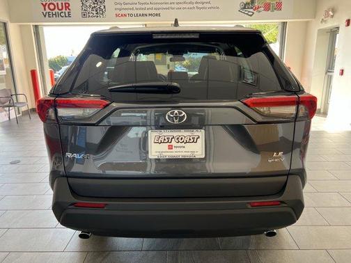 2025 Toyota RAV4 Hybrid LE