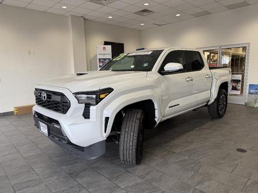 2025 Toyota Tacoma TRD Sport