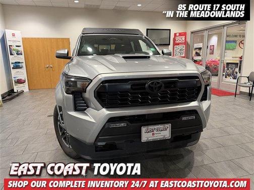 2025 Toyota Tacoma Hybrid TRD Sport