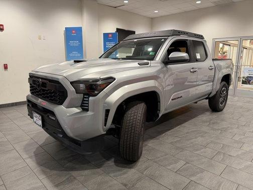 2025 Toyota Tacoma Hybrid TRD Sport