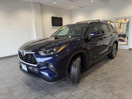 2026 Toyota Highlander Hybrid XLE