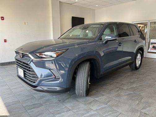 2025 Toyota Grand Highlander LE