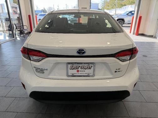 2025 Toyota Corolla Hybrid LE