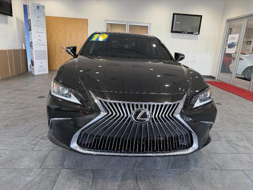 2019 Lexus ES 350 