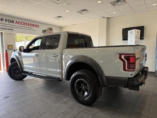 2017 Ford F-150 Raptor