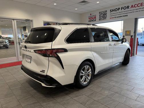 2023 Toyota Sienna XSE 25th Anniversary