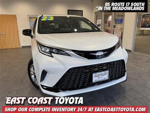 2023 Toyota Sienna XSE 25th Anniversary