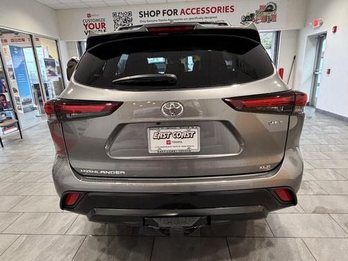 2026 Toyota Highlander Hybrid XLE
