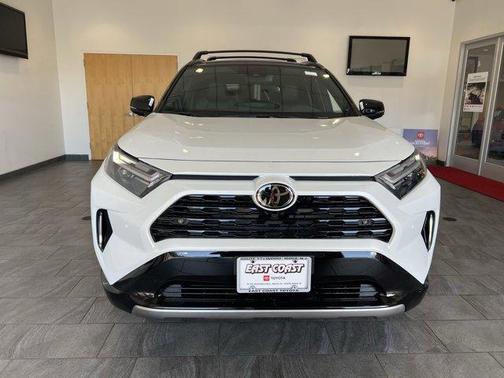 2025 Toyota RAV4 Hybrid XSE