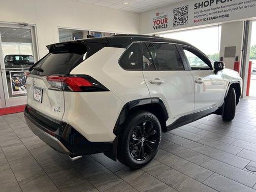 2025 Toyota RAV4 Hybrid XSE