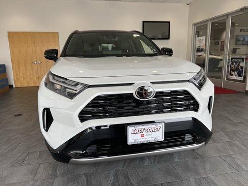 2025 Toyota RAV4 Hybrid XSE