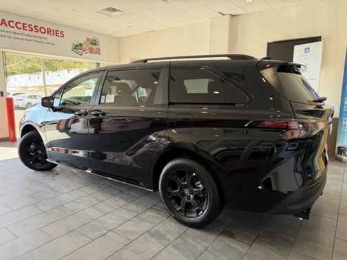 2026 Toyota Sienna Woodland Edition