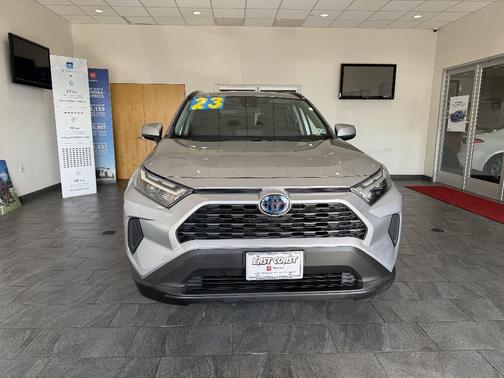 2023 Toyota RAV4 Hybrid LE
