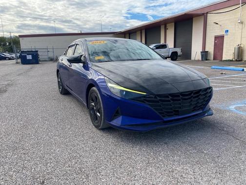 2021 Hyundai ELANTRA SEL